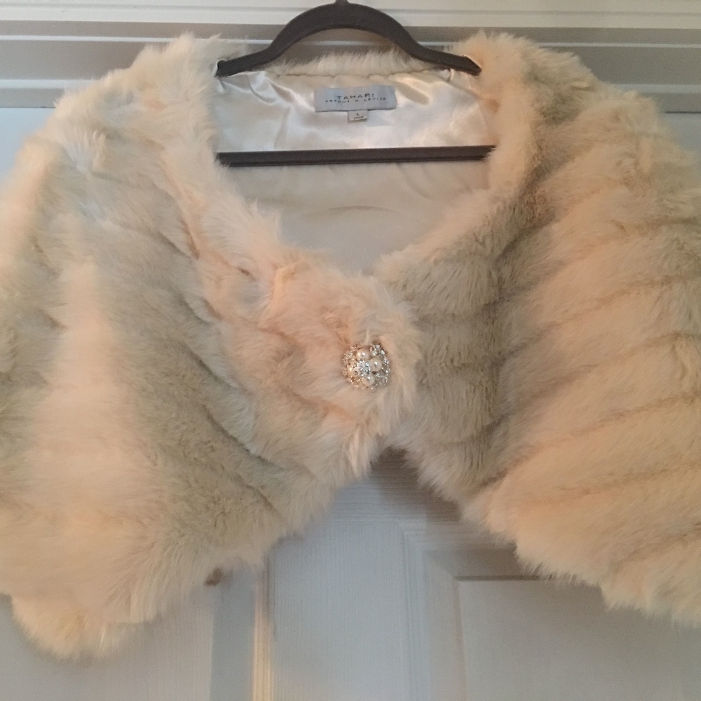 Tahari Faux Fur Tan Stole